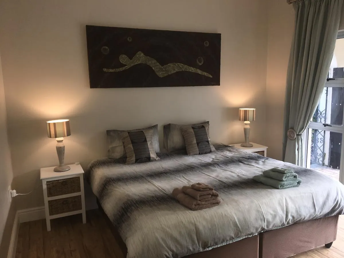 Σπίτι διακοπών African Palm Cottage And Guesthouse Durbanville Νότια Αφρική