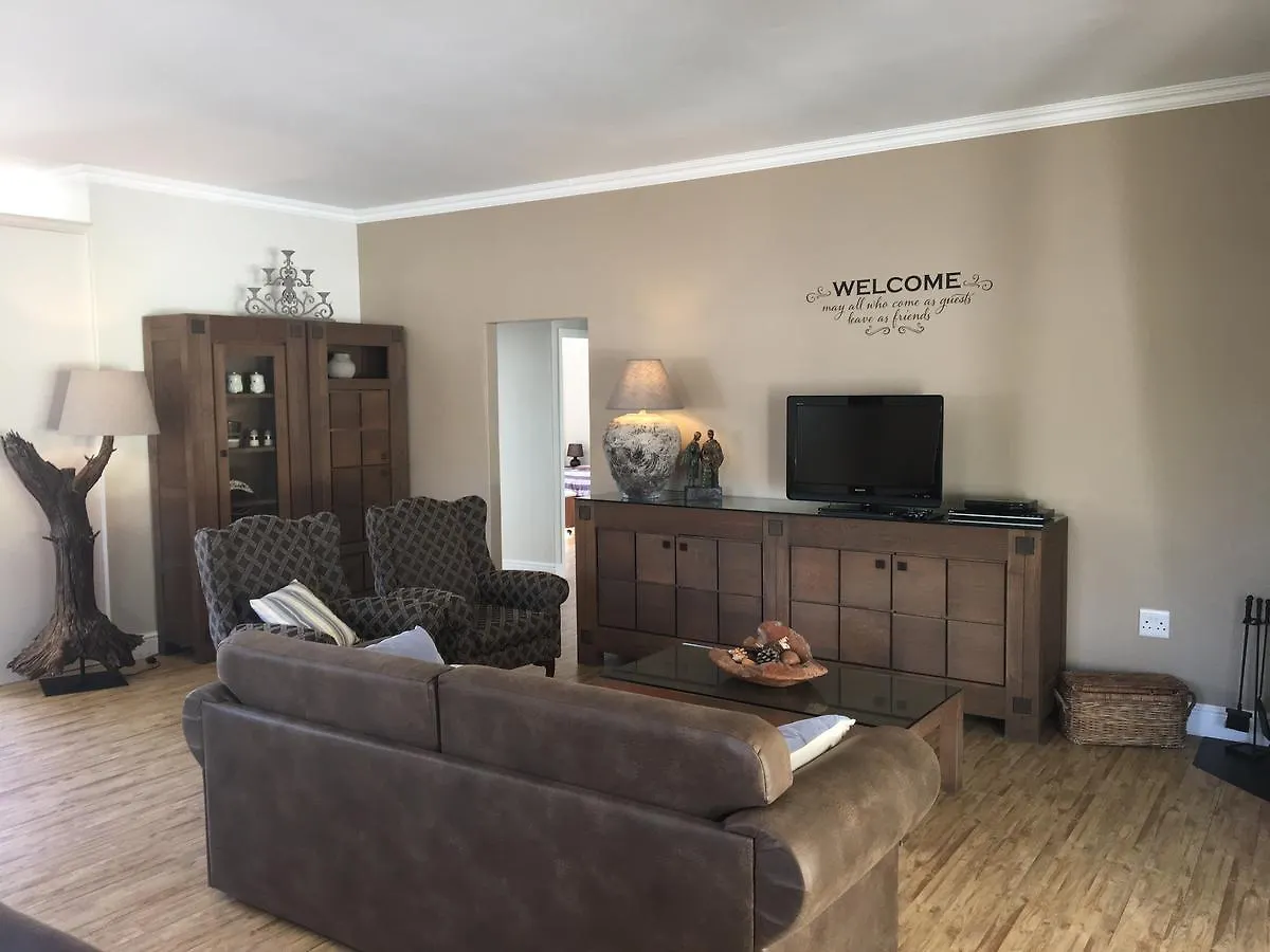 Σπίτι διακοπών African Palm Cottage And Guesthouse Durbanville