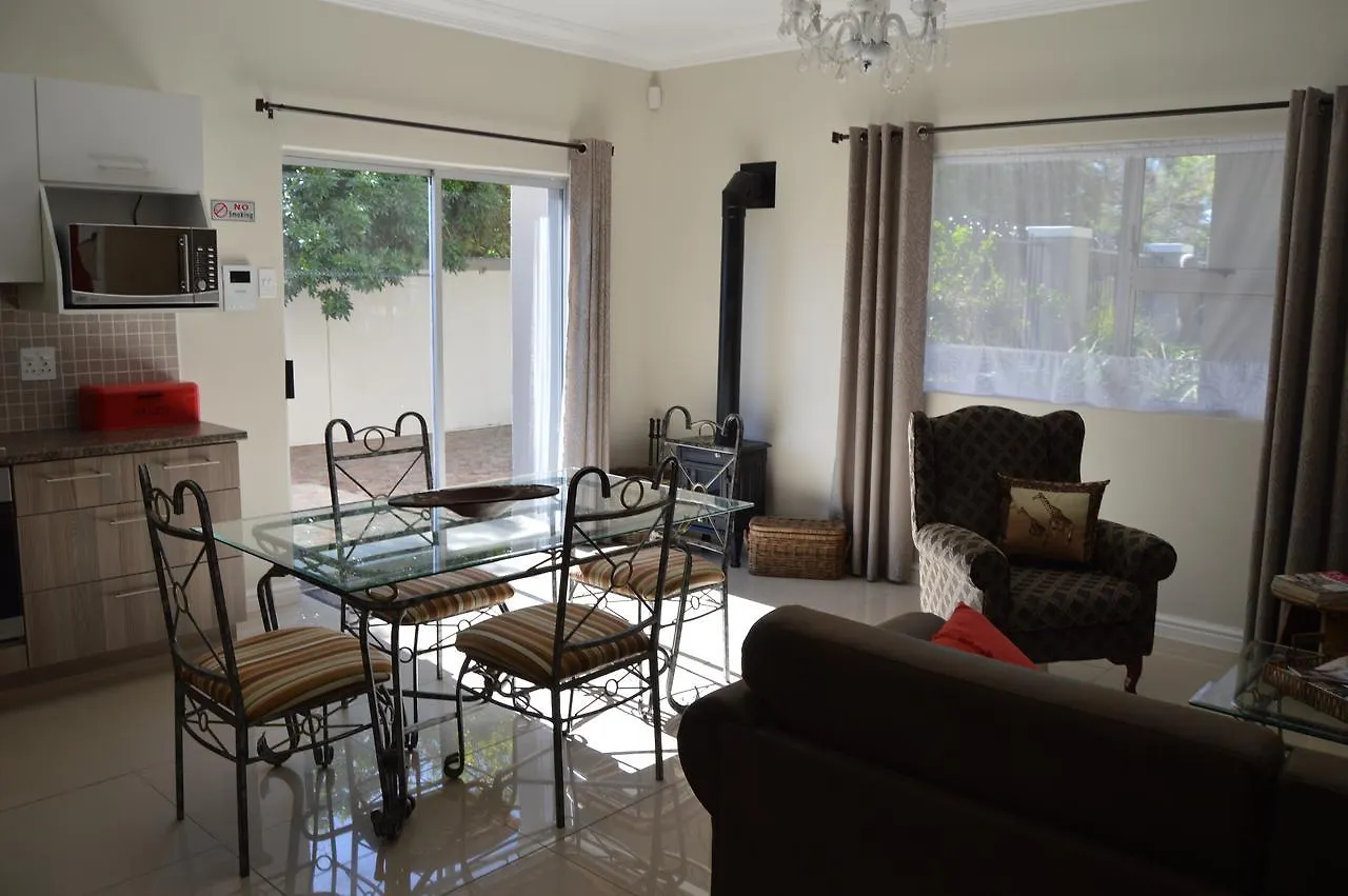 African Palm Cottage And Guesthouse Durbanville Σπίτι διακοπών