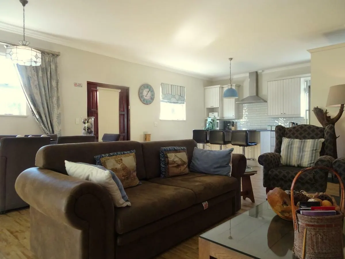 African Palm Cottage And Guesthouse Durbanville Νότια Αφρική