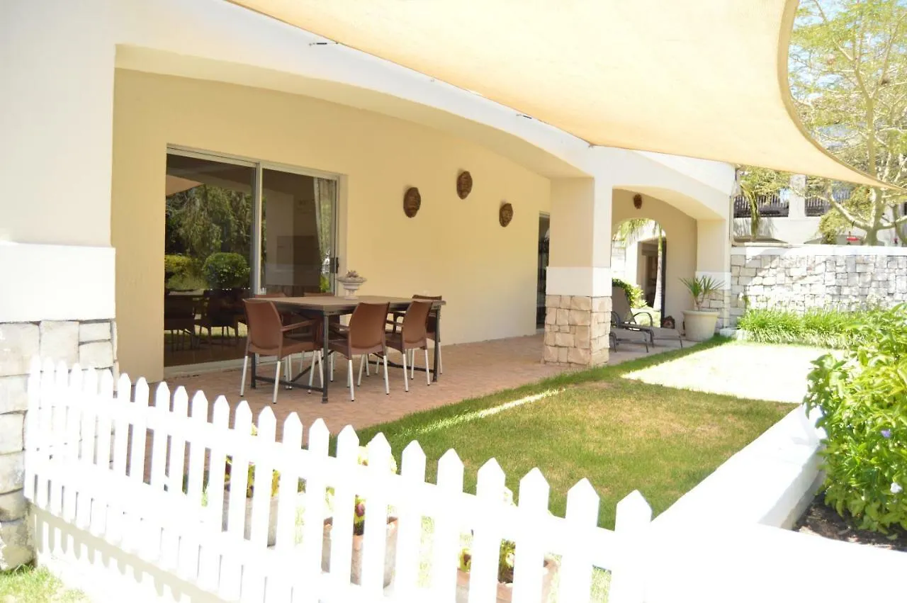 African Palm Cottage And Guesthouse Durbanville Νότια Αφρική